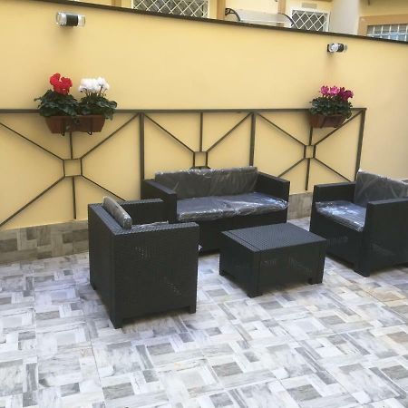 Mb95 - Mezzocannone Luxurious Bed&Breakfast Napoli Exterior foto