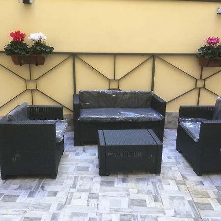 Mb95 - Mezzocannone Luxurious Bed&Breakfast Napoli Exterior foto