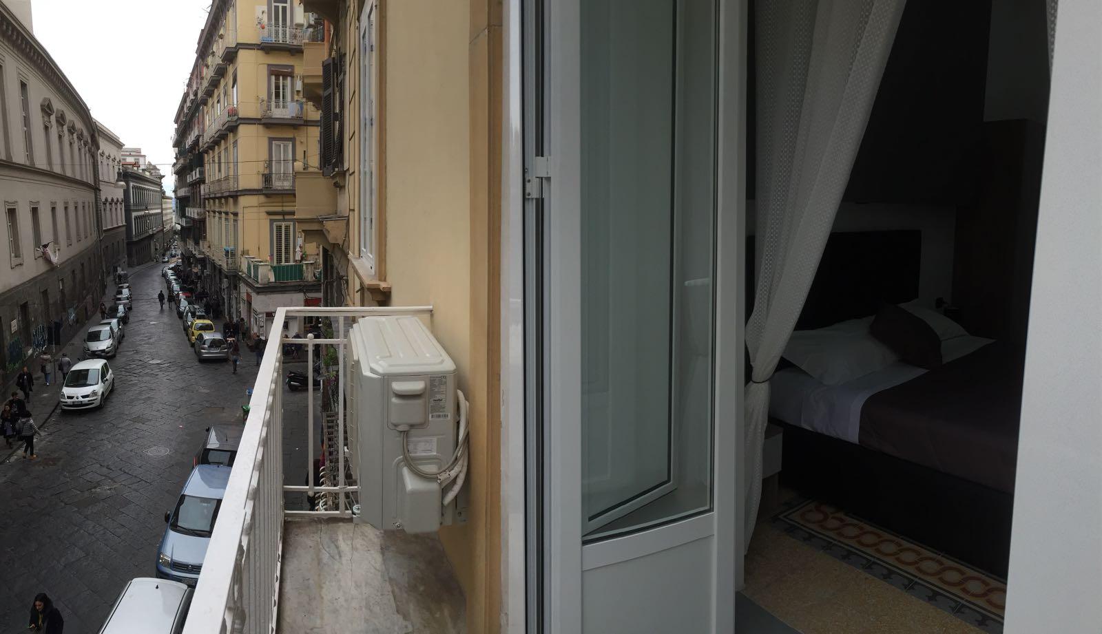 Mb95 - Mezzocannone Luxurious Bed&Breakfast Napoli Exterior foto