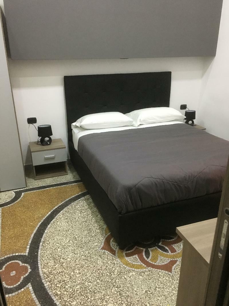 Mb95 - Mezzocannone Luxurious Bed&Breakfast Napoli Exterior foto