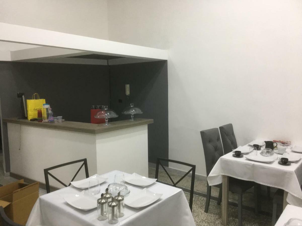 Mb95 - Mezzocannone Luxurious Bed&Breakfast Napoli Exterior foto