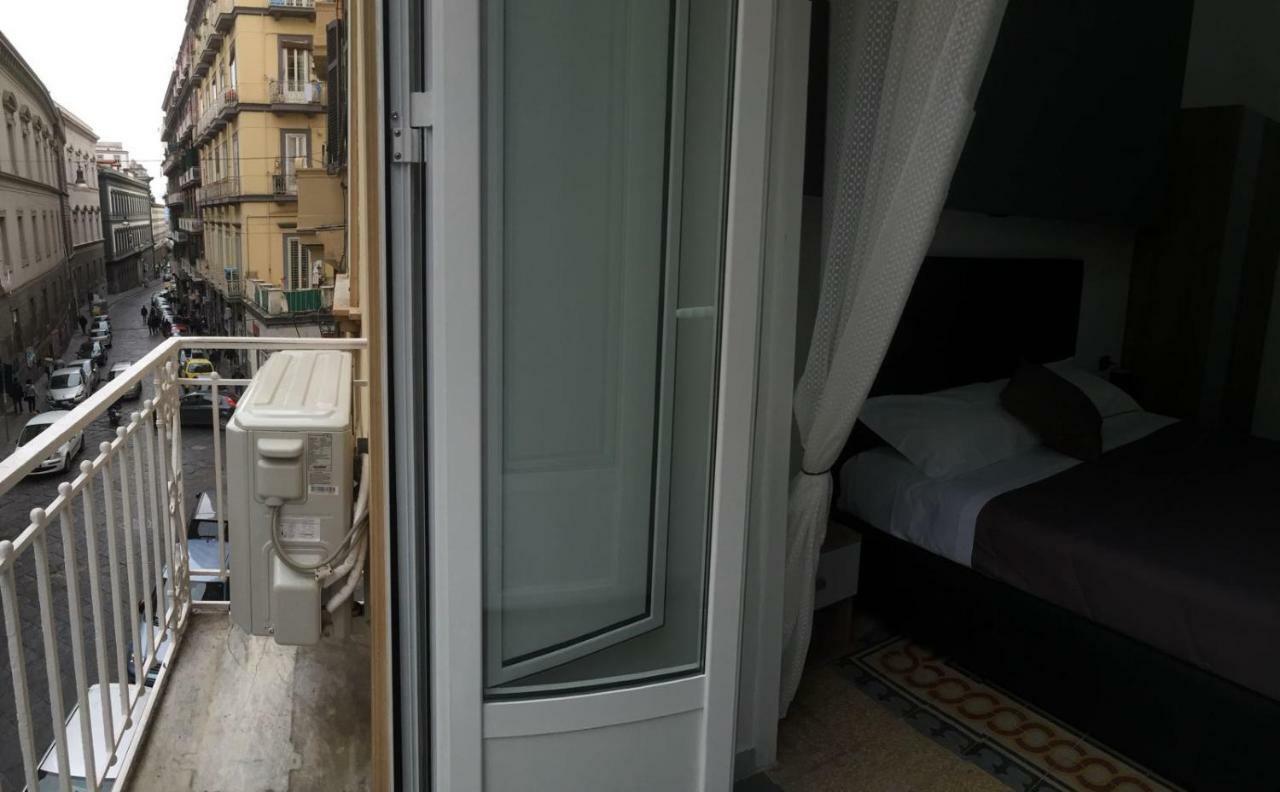 Mb95 - Mezzocannone Luxurious Bed&Breakfast Napoli Exterior foto