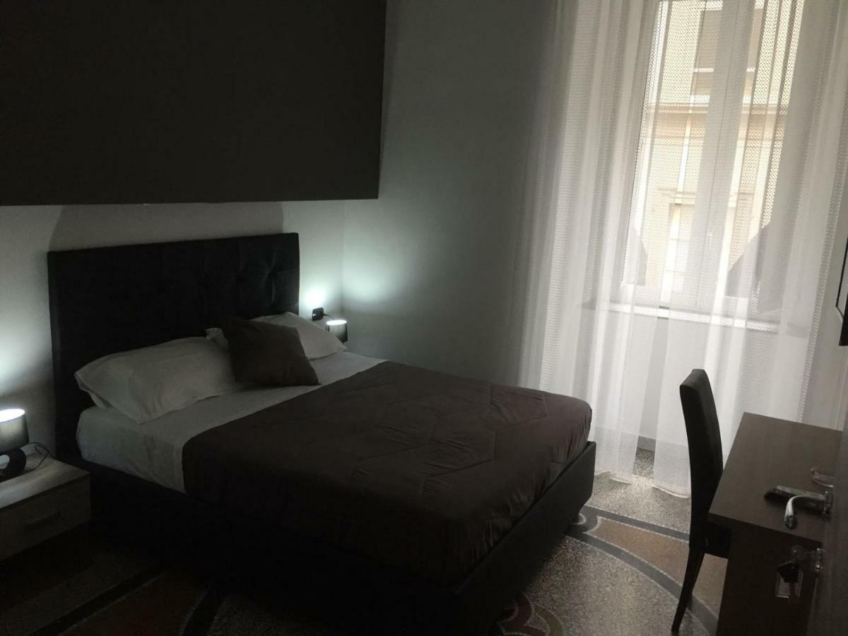 Mb95 - Mezzocannone Luxurious Bed&Breakfast Napoli Exterior foto
