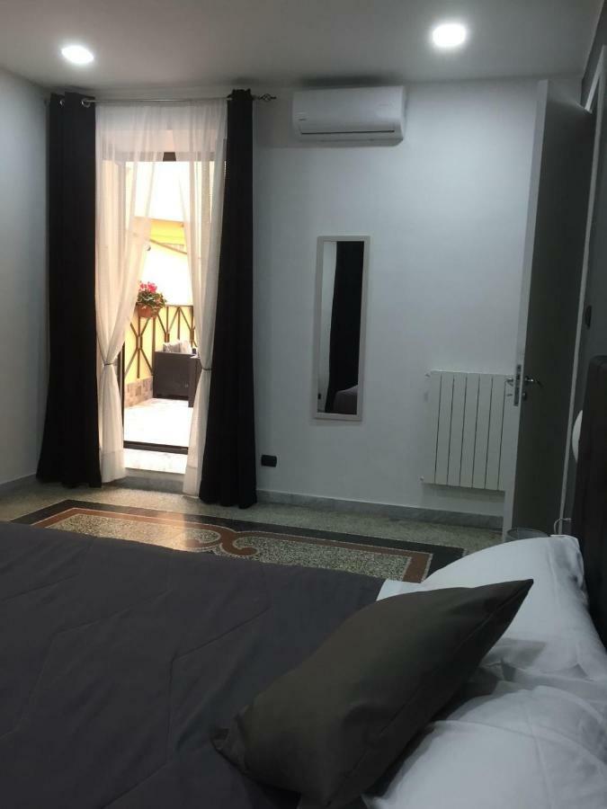 Mb95 - Mezzocannone Luxurious Bed&Breakfast Napoli Exterior foto