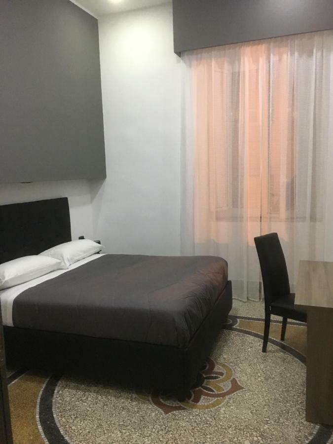 Mb95 - Mezzocannone Luxurious Bed&Breakfast Napoli Exterior foto